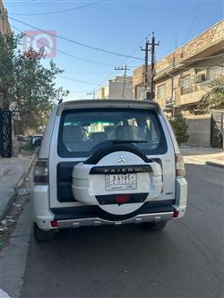 ميتسوبيشي باجيرو